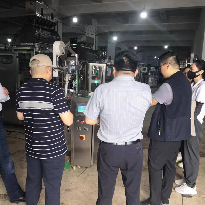 旭光机械5月客户来访实拍之保健品客户(图3)