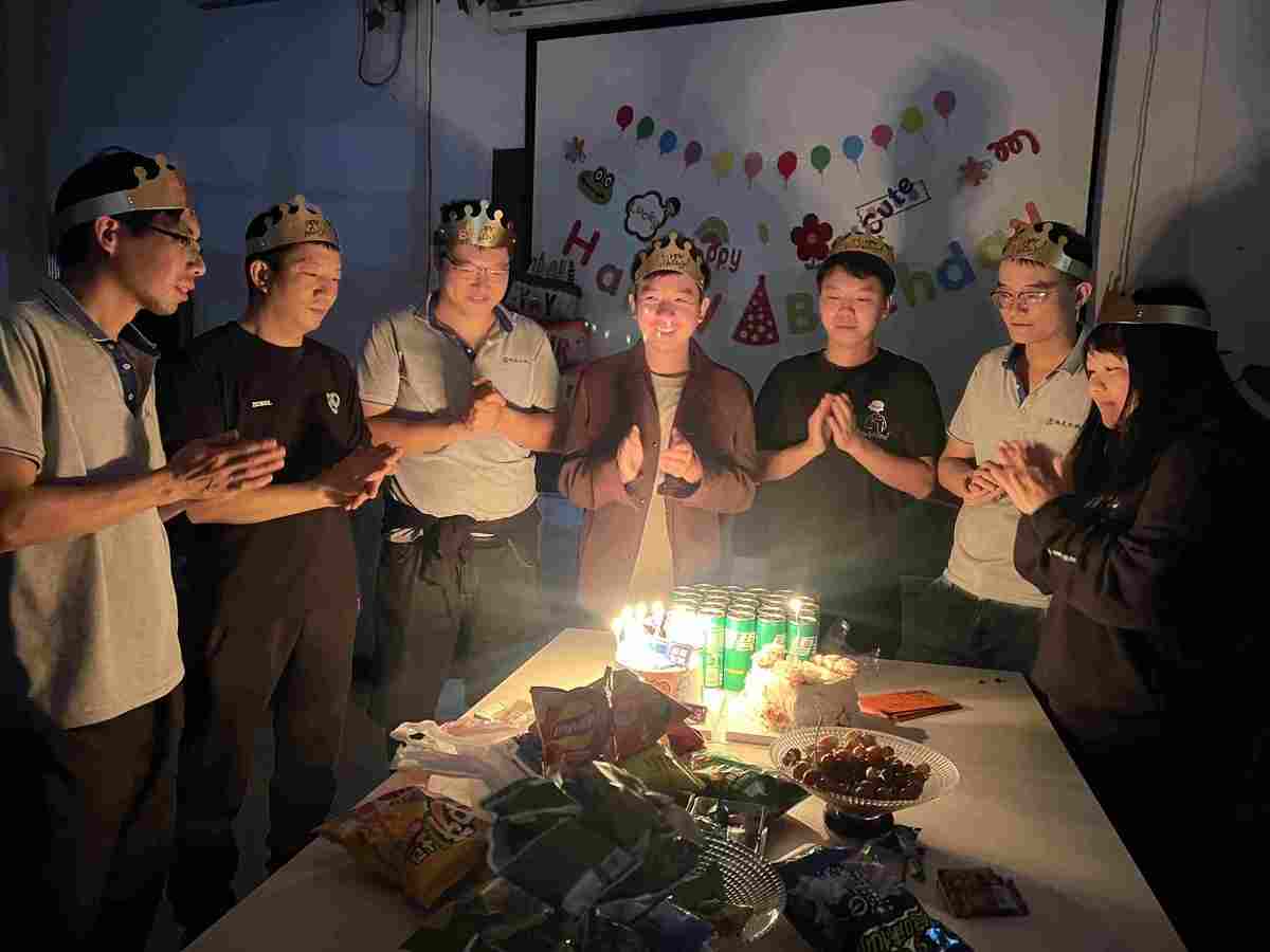 感恩同行,共筑未来-旭光员工生日会(图2) 感恩同行,共筑未来-旭光员工生日会(图2)